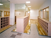 保育園舎/玄関ホール　イメージ