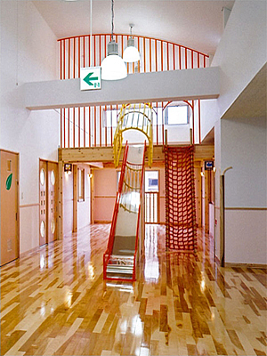 屋内すべり台 イメージ